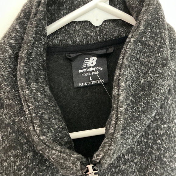 New Balance NWT Men’s Black Sweater fleece Vest Size large - Picture 2 of 5